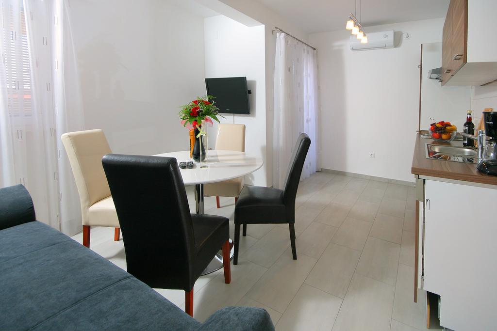 Apartmani Mane Trogir Luaran gambar