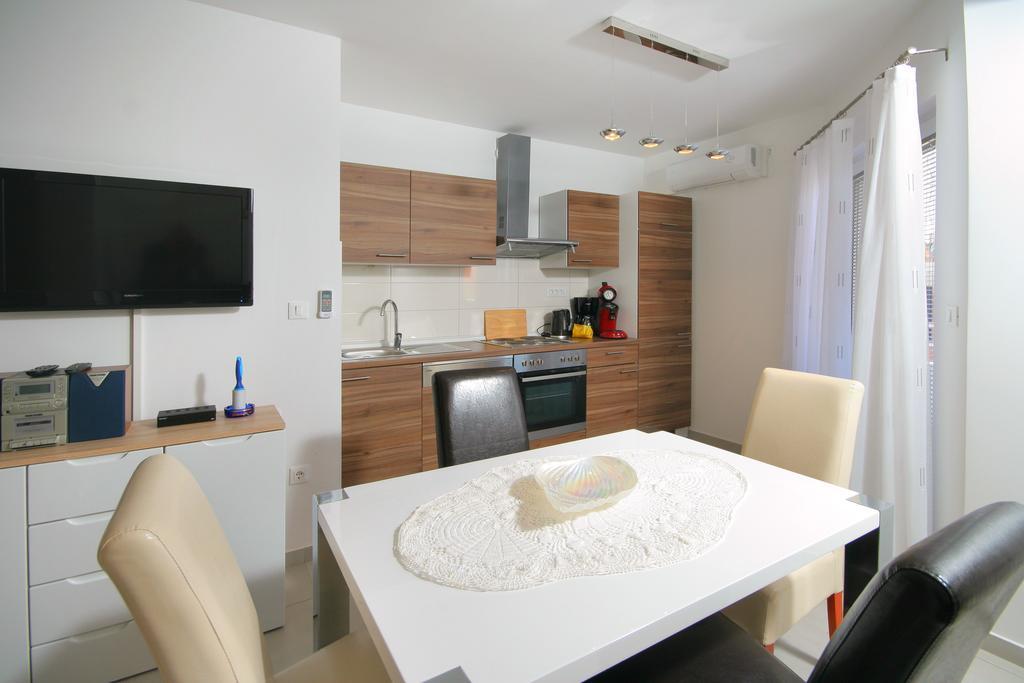 Apartmani Mane Trogir Luaran gambar